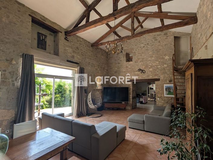 Image No.6-5 Bed Property for sale