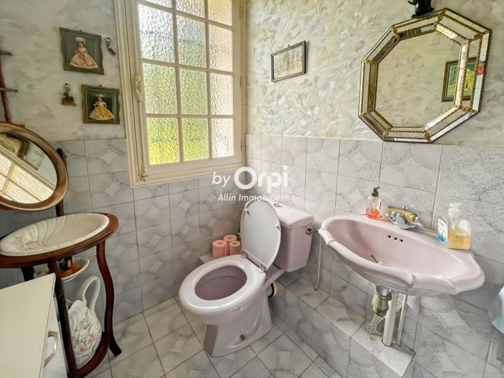 Image No.21-4 Bed House for sale