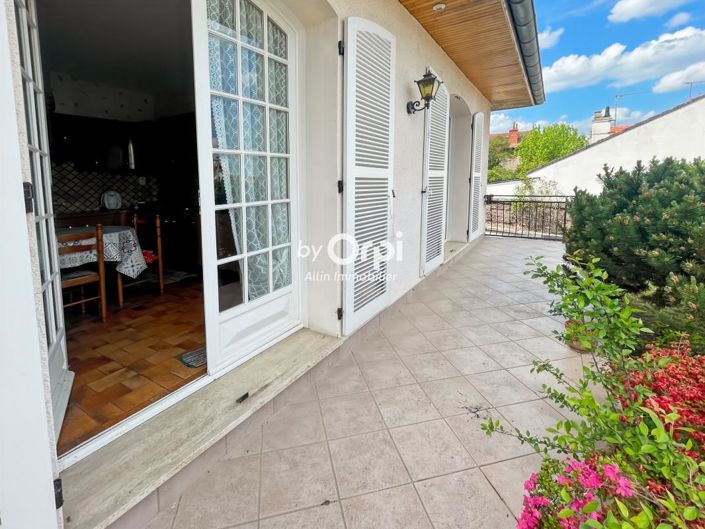 Image No.27-4 Bed House for sale