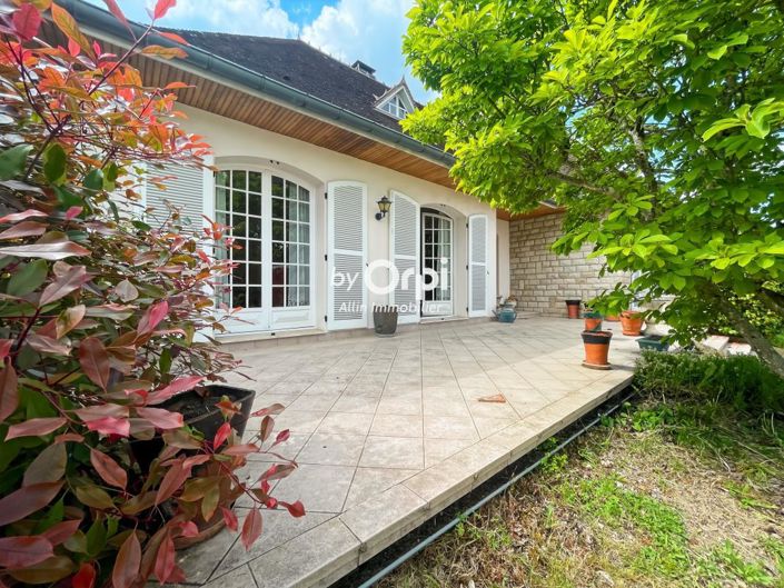 Image No.3-4 Bed House for sale