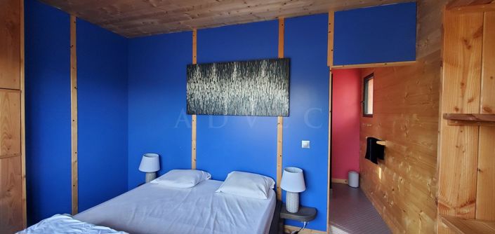 Image No.4-6 Bed Property for sale