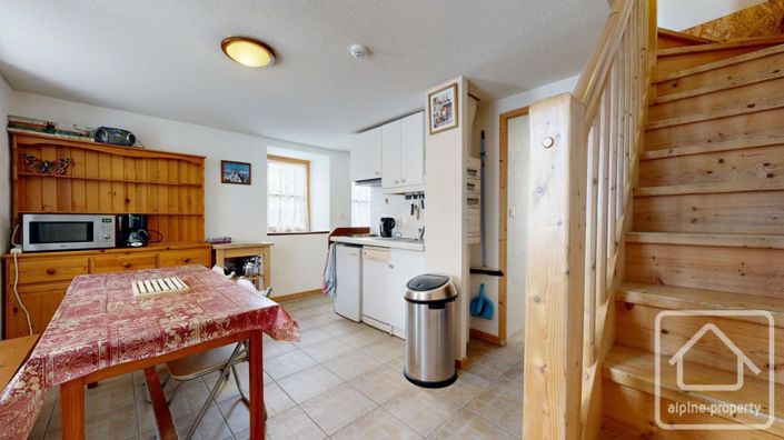 Image No.33-8 Bed Property for sale