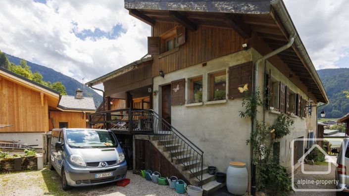 Image No.49-8 Bed Property for sale