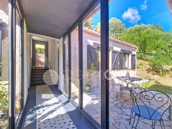 Image No.18-5 Bed House for sale