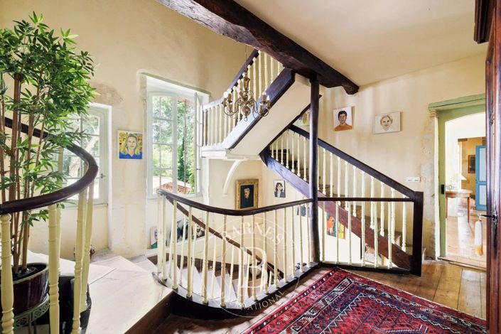 Image No.19-7 Bed House for sale