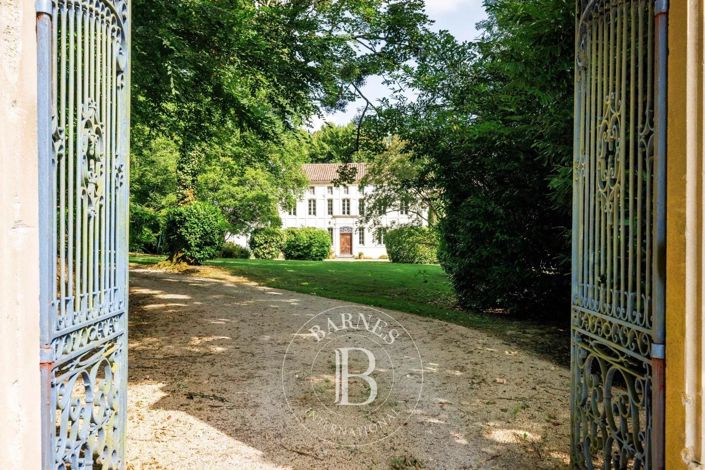 Image No.5-7 Bed House for sale