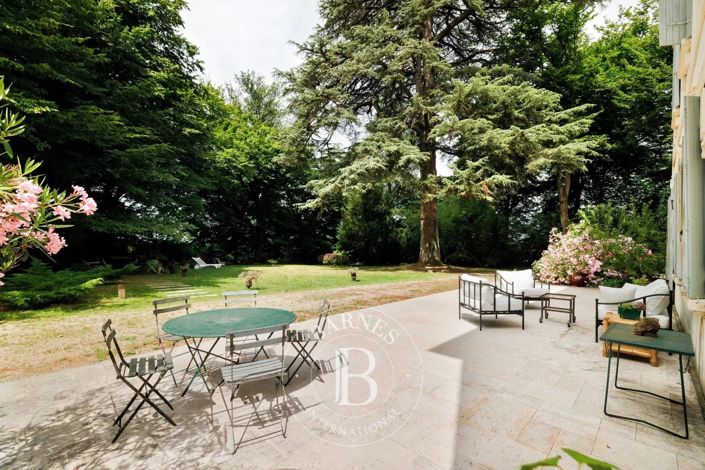 Image No.7-7 Bed House for sale