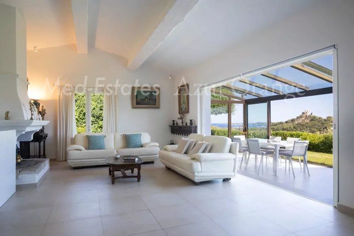 Image No.2-3 Bed House for sale