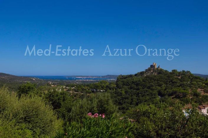 Image No.21-3 Bed House for sale