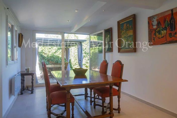 Image No.7-3 Bed House for sale