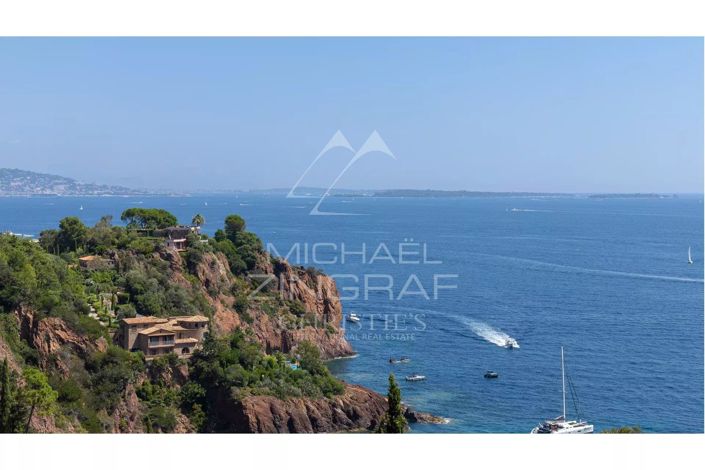 Image No.3-6 Bed House for sale