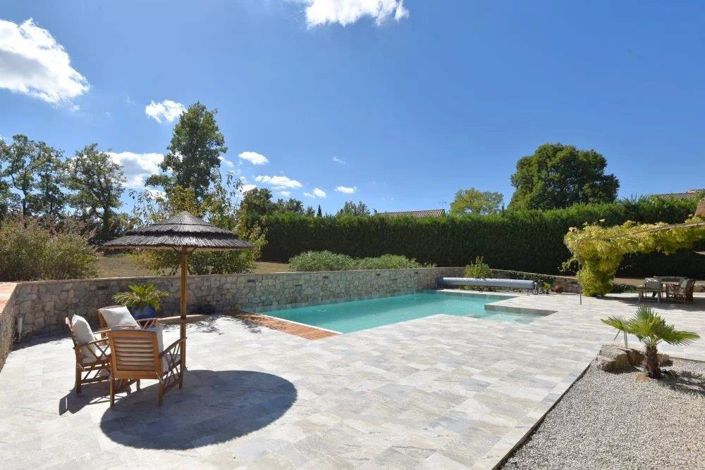 Image No.16-4 Bed House for sale