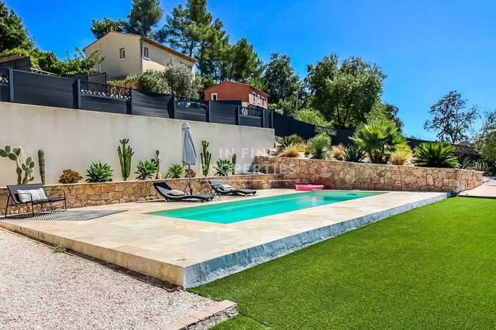 Image No.15-3 Bed House for sale