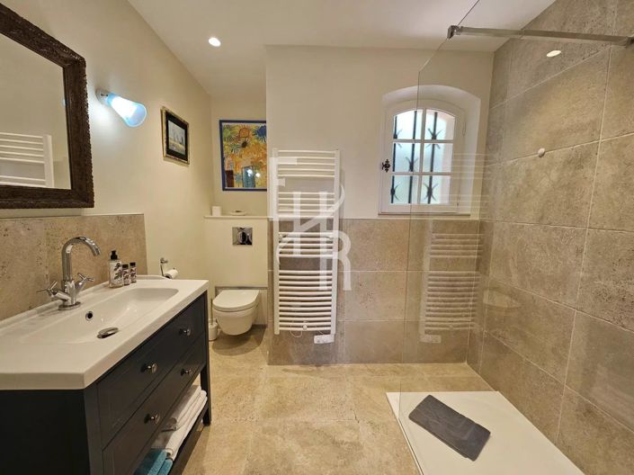 Image No.15-4 Bed House for sale