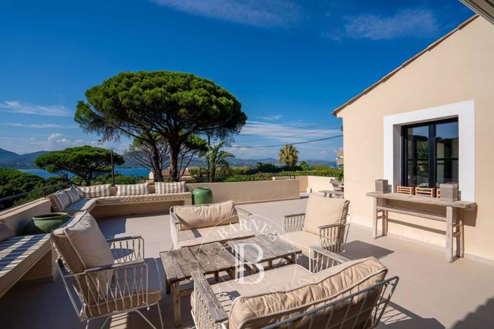 Image No.3-4 Bed House for sale