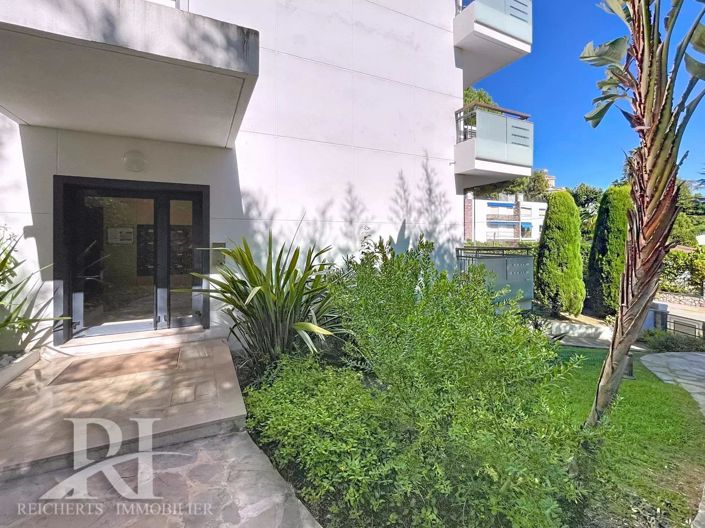 Image No.8-Apartment for sale