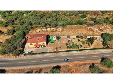 1 - Loule, House