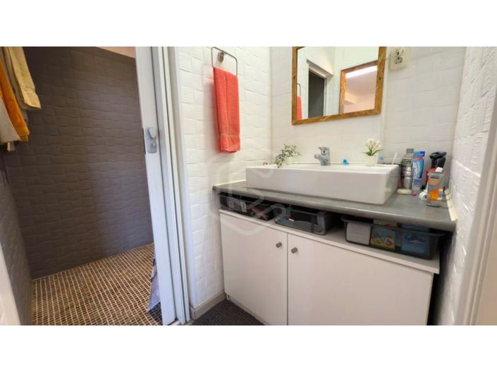 Image No.22-2 Bed House for sale