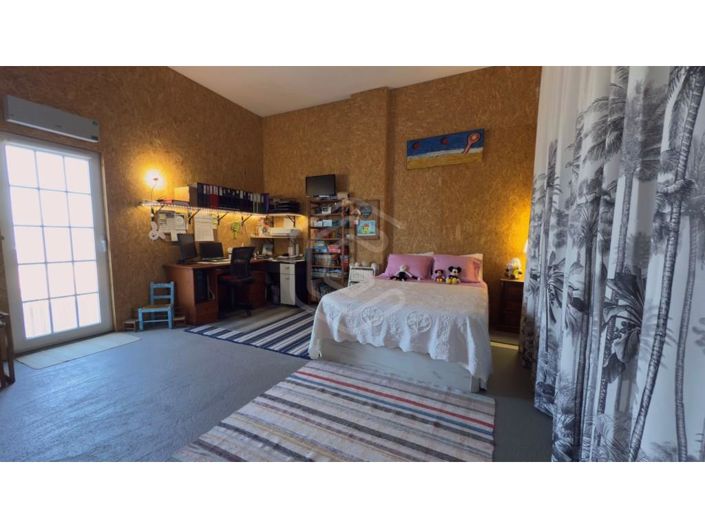 Image No.24-2 Bed House for sale