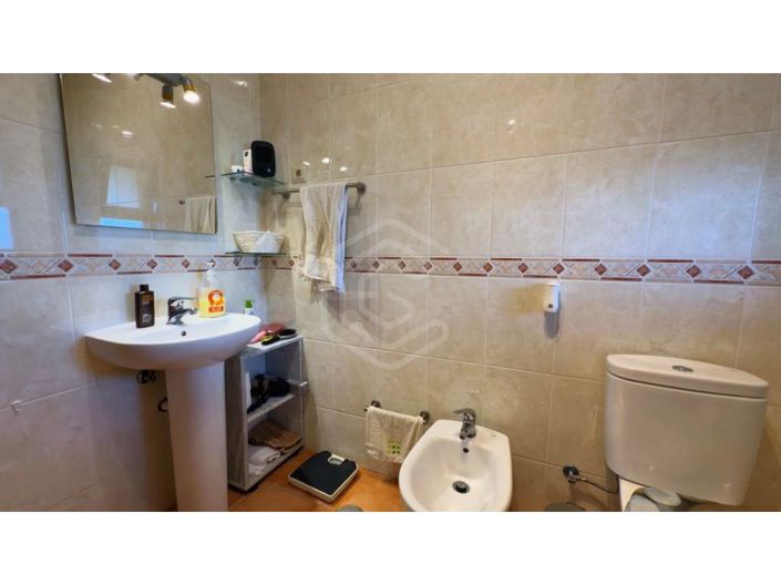 Image No.37-2 Bed House for sale