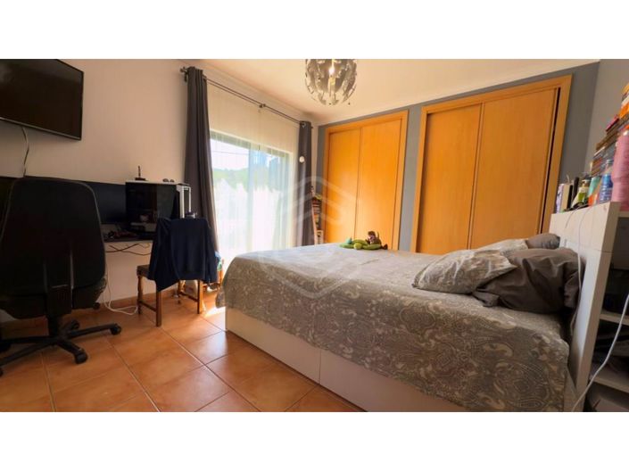 Image No.42-2 Bed House for sale