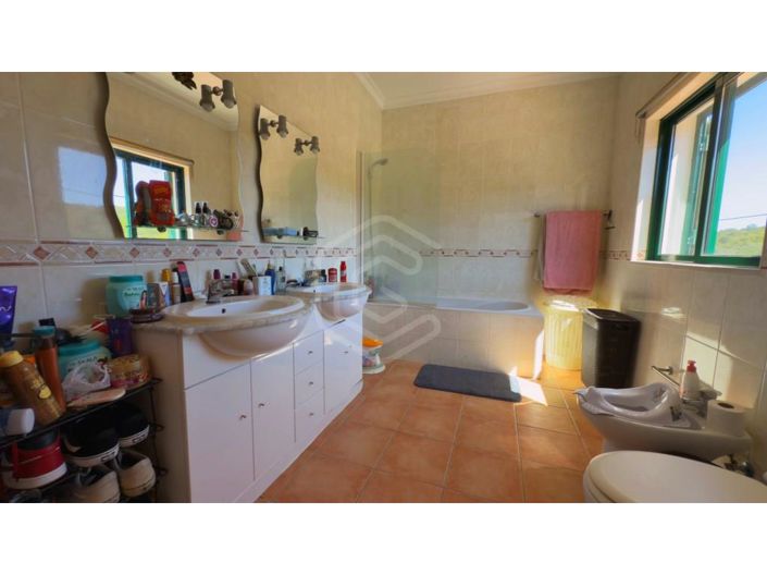 Image No.47-2 Bed House for sale