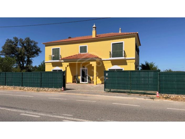 Image No.5-2 Bed House for sale