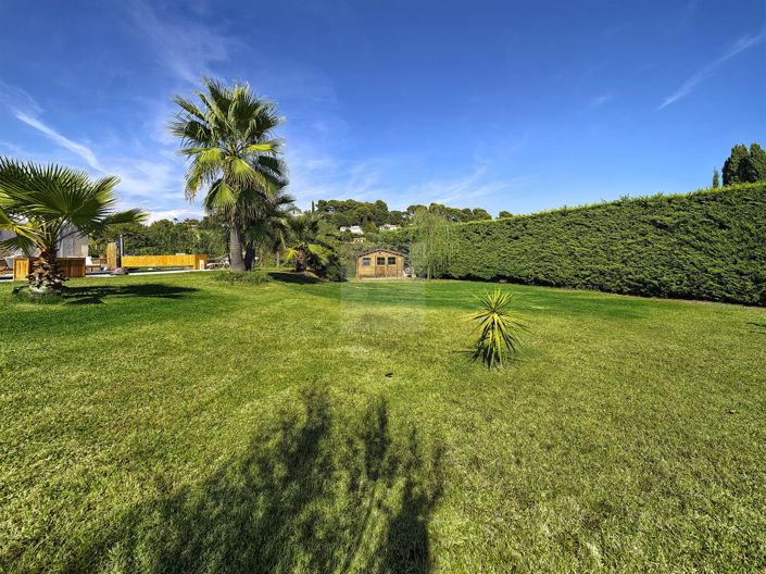 Image No.22-4 Bed House for sale