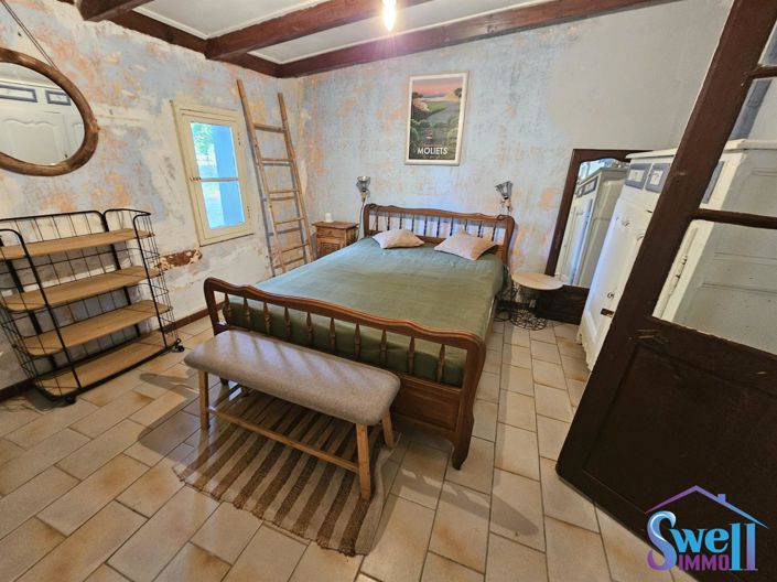 Image No.18-4 Bed House for sale