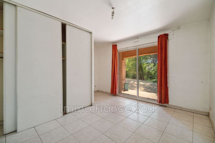 Image No.14-4 Bed House for sale