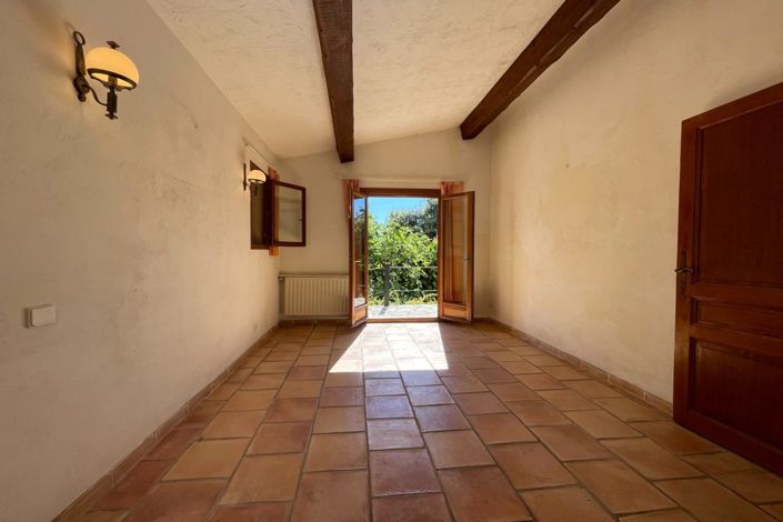 Image No.11-4 Bed House for sale