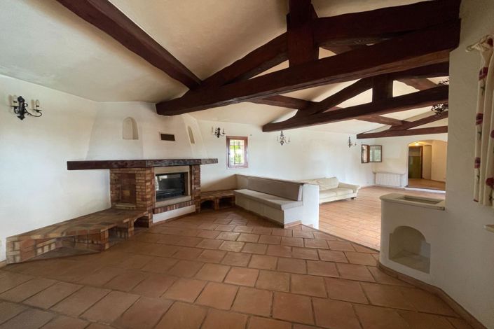 Image No.17-4 Bed House for sale