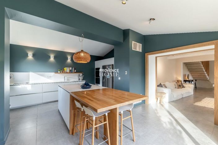 Image No.12-4 Bed House for sale