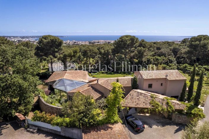 Image No.5-5 Bed House for sale