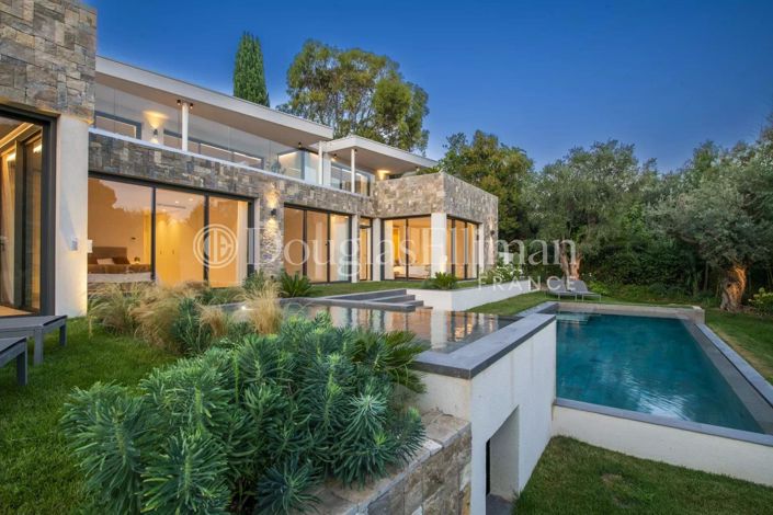 Image No.26-5 Bed House for sale