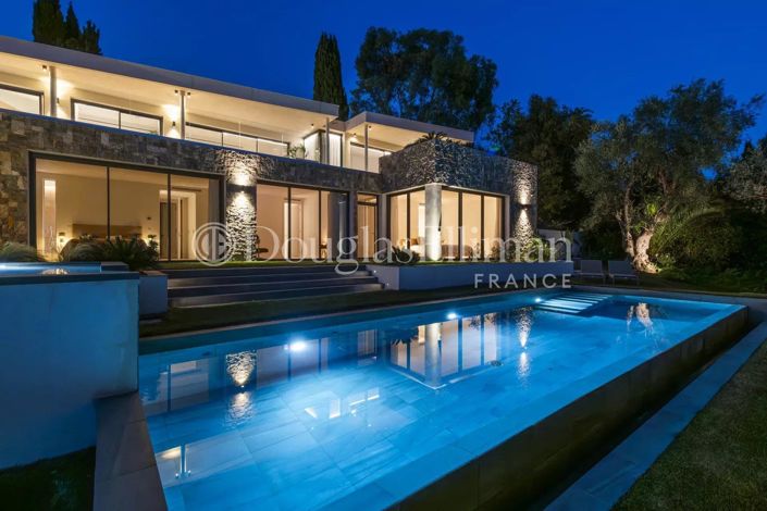 Image No.35-5 Bed House for sale