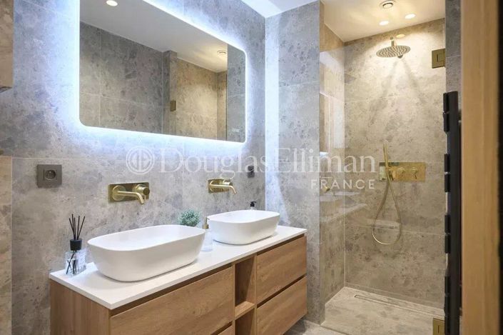 Image No.7-3 Bed Apartment for sale