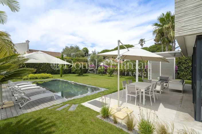 Image No.13-5 Bed House for sale