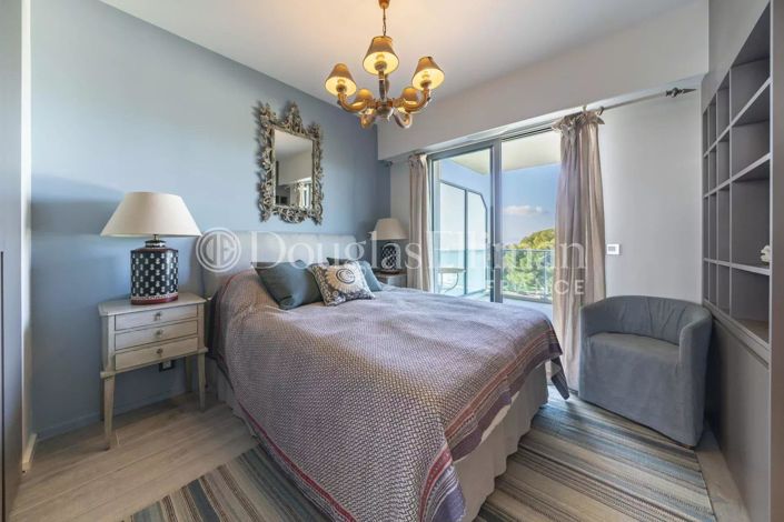 Image No.10-3 Bed Apartment for sale