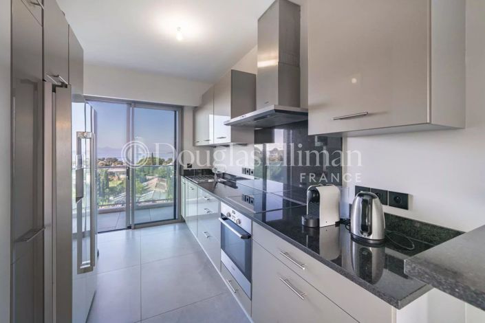 Image No.7-3 Bed Apartment for sale