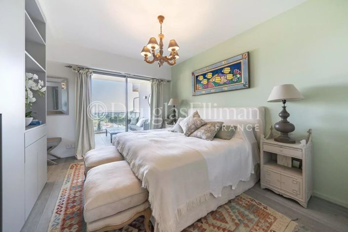 Image No.8-3 Bed Apartment for sale