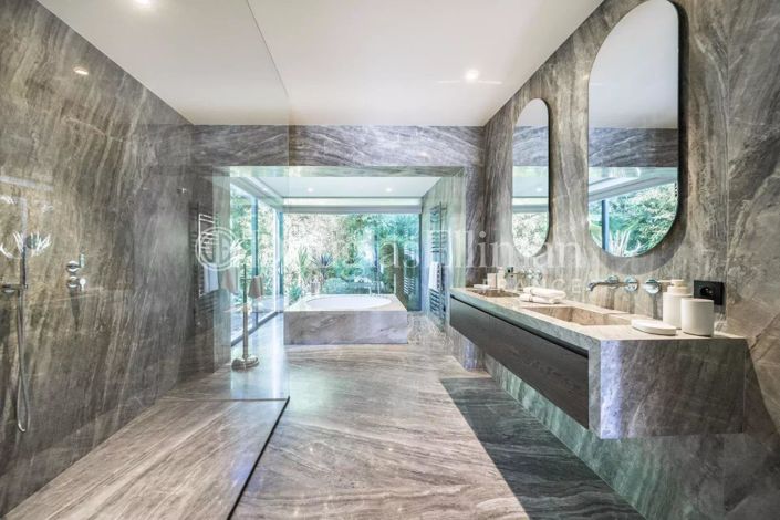 Image No.12-4 Bed Apartment for sale