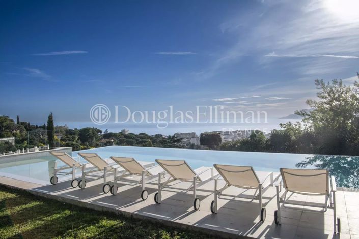 Image No.10-5 Bed House for sale