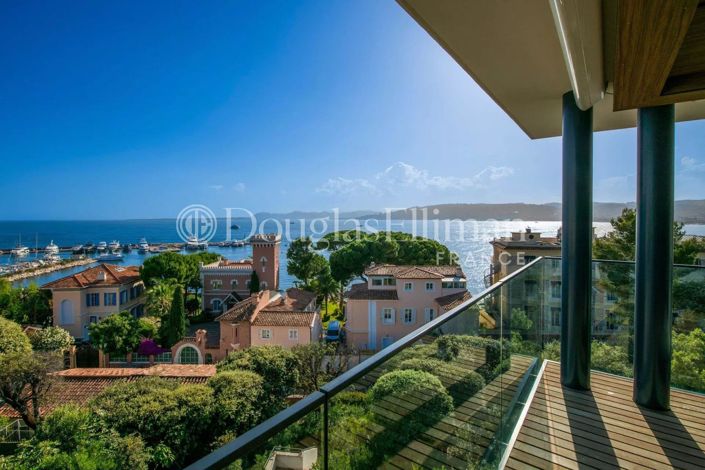 Image No.10-3 Bed Apartment for sale