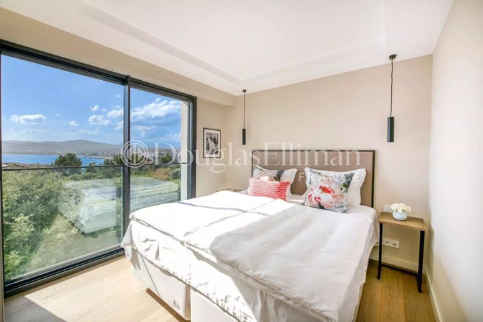 Image No.8-3 Bed Apartment for sale