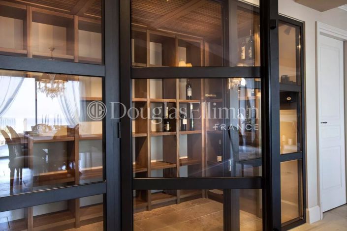 Image No.10-5 Bed House for sale