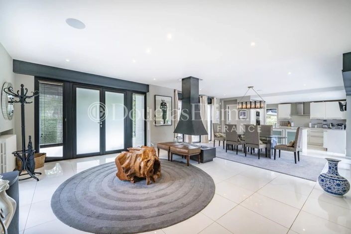 Image No.5-4 Bed House for sale