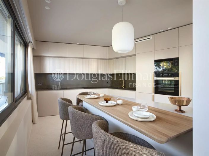 Image No.5-Appartement de 5 chambres à vendre à Antibes