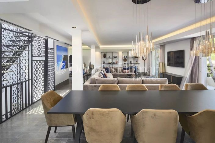 Image No.11-5 Bed House for sale