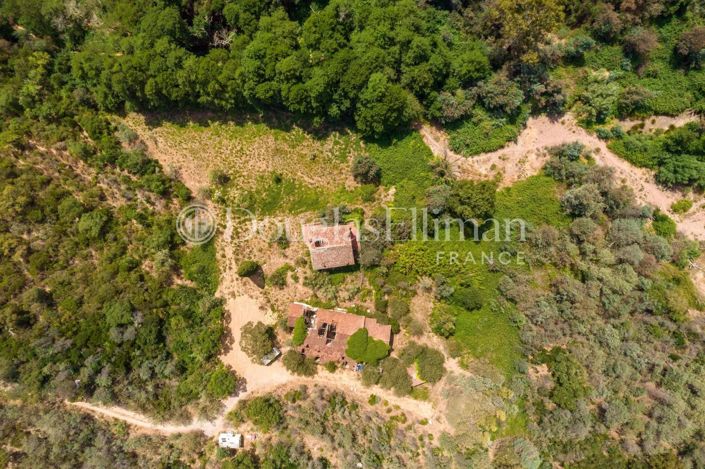 Image No.7-10 Bed House for sale